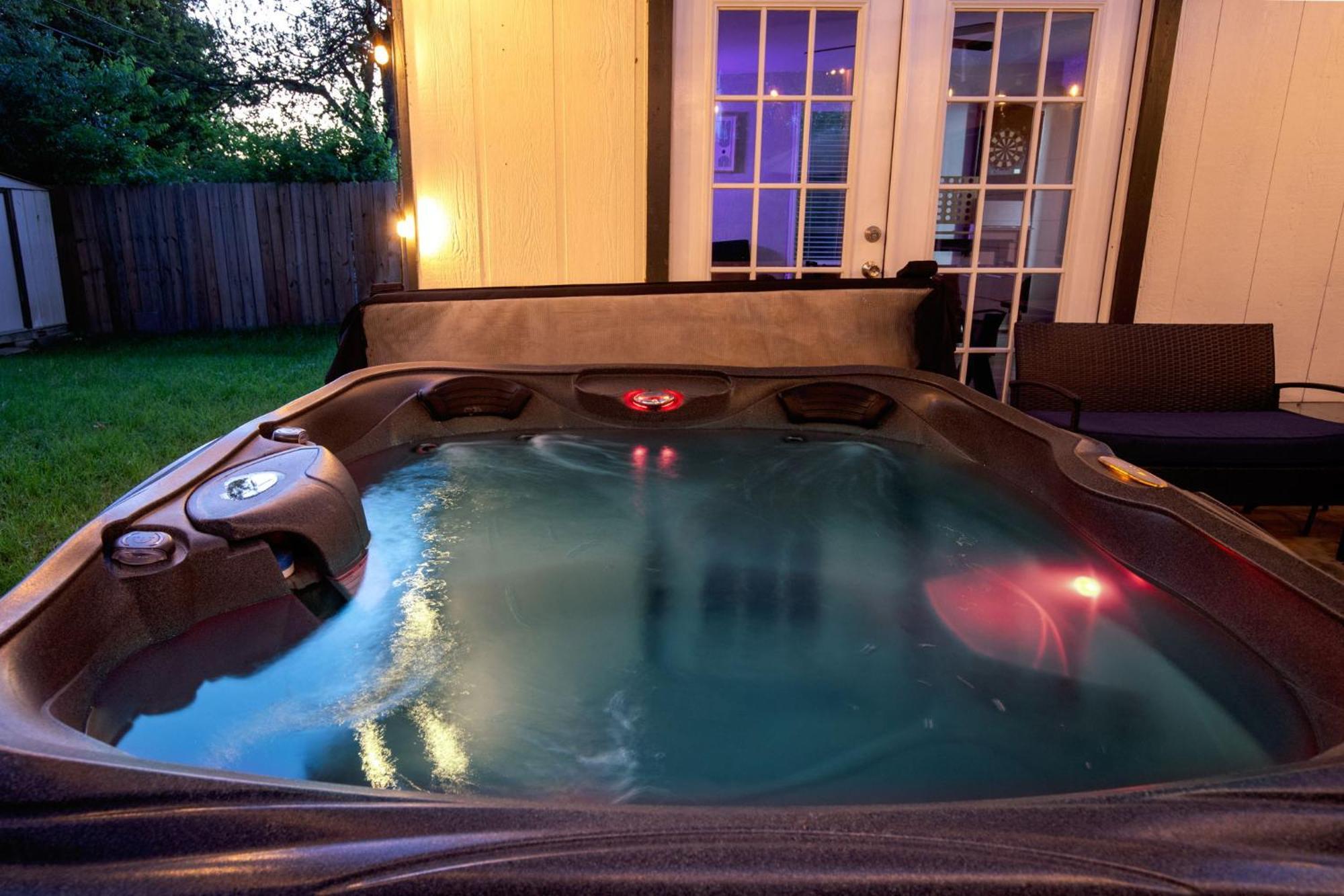 Cozy 3 Bedroom With Hot Tub 2 Min Away From Lackland San Antonio Exterior foto